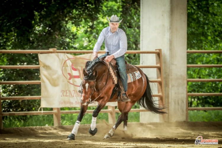 NRHA APCR RIDING ON MAY 2022 - NANTIAT MASSIMO &amp; BLU SPATTY ROOSTER score 71
